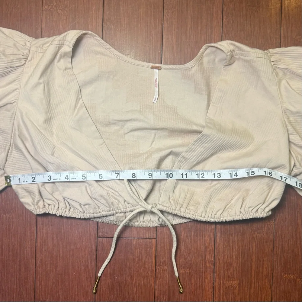 Free‎ People Beige Puff Sleeve Crop Top